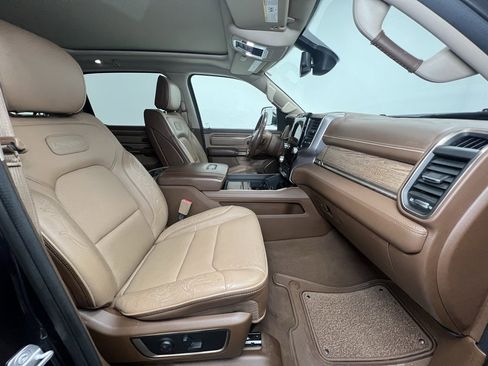 Used 2019 RAM 1500 Laramie Longhorn image 9