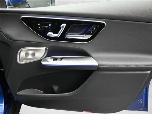 Certified 2025 Mercedes-Benz GLC 300 GLC 300 image 27