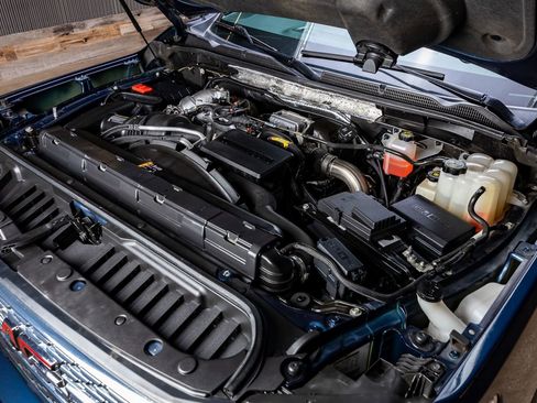 Used 2020 GMC Sierra 2500 Denali w/ Denali Ultimate Package image 39