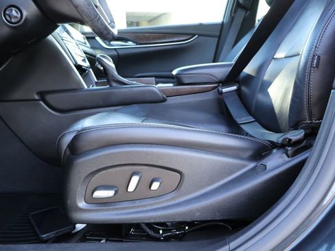 Used 2019 Cadillac XTS Luxury image 39