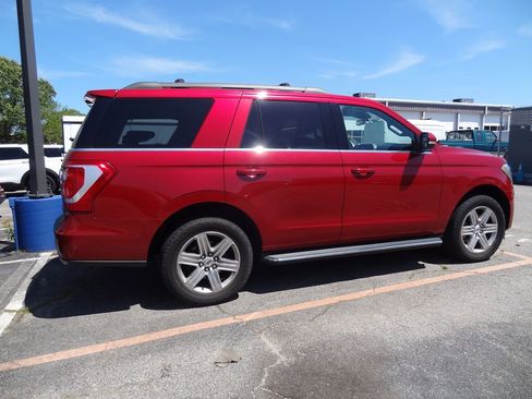 Used 2020 Ford Expedition XLT w/ Equipment Group 202A image 6