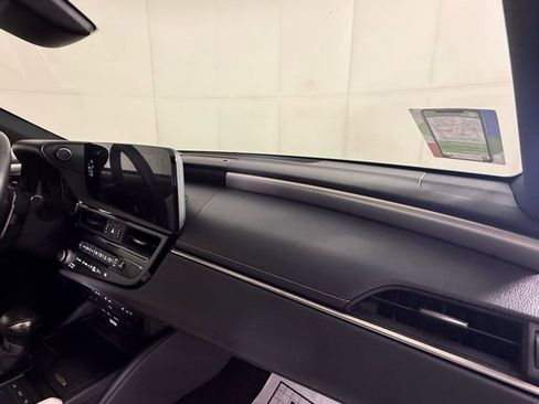 Certified 2022 Lexus ES 350 F Sport image 32