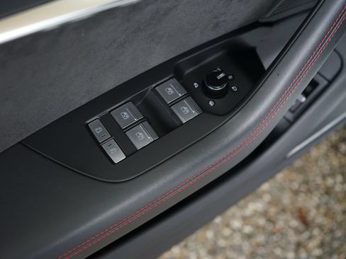 Used 2021 Audi RS 6 w/ Executive Package AWD/4WD image 29