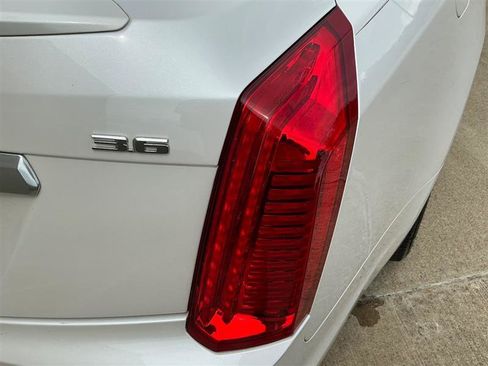 Used 2019 Cadillac CTS Luxury RWD image 19