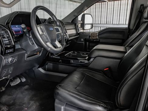 Used 2019 Ford F250 Lariat w/ Lariat Ultimate Package AWD/4WD image 14