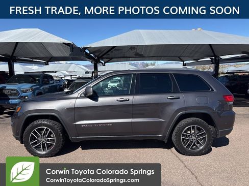 Used 2018 Jeep Grand Cherokee Trailhawk w/ Trailhawk Luxury Group image 5