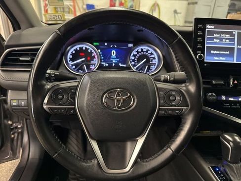 Used 2021 Toyota Camry XLE AWD/4WD image 13