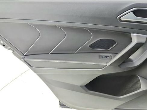 Used 2022 Volkswagen Tiguan SE R-Line image 35