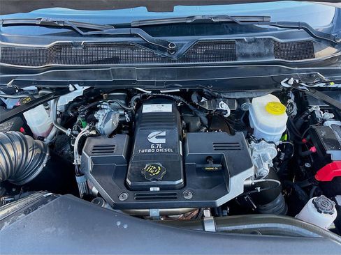 Used 2023 RAM 2500 Laramie image 32
