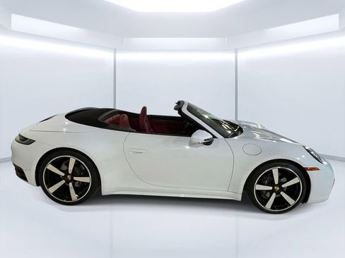 Certified 2023 Porsche 911 Carrera RWD image 7