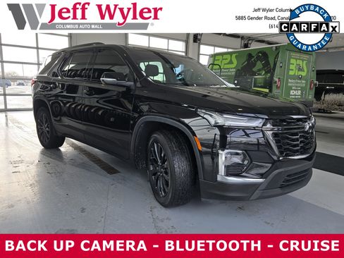 Used 2022 Chevrolet Traverse RS image 1