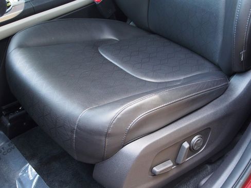 Used 2023 Kia Carnival SX FWD image 18