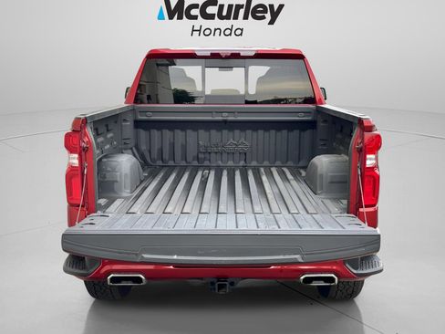 Used 2024 Chevrolet Silverado 1500 High Country w/ Technology Package image 5