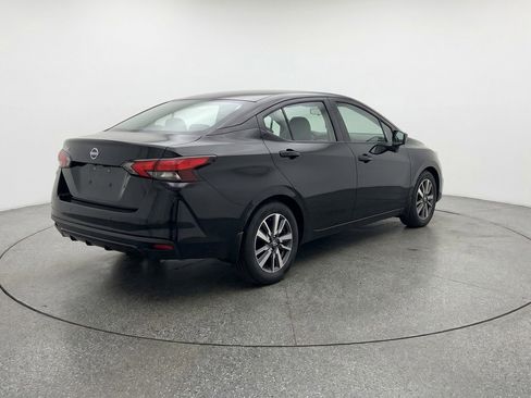 Used 2025 Nissan Versa SV FWD image 9