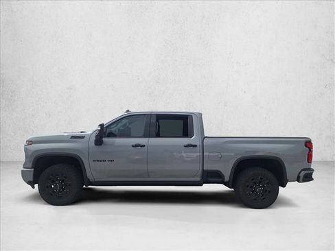 Used 2024 Chevrolet Silverado 2500 LTZ w/ LTZ Plus Package AWD/4WD image 8