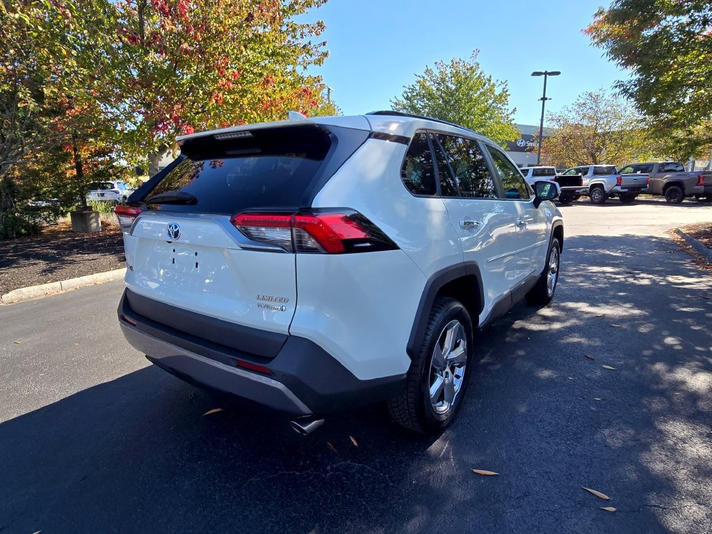 Used 2021 Toyota RAV4 Limited AWD/4WD image 9