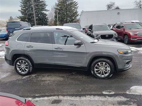 Used 2021 Jeep Cherokee Latitude Lux w/ Comfort/Convenience Group image 6