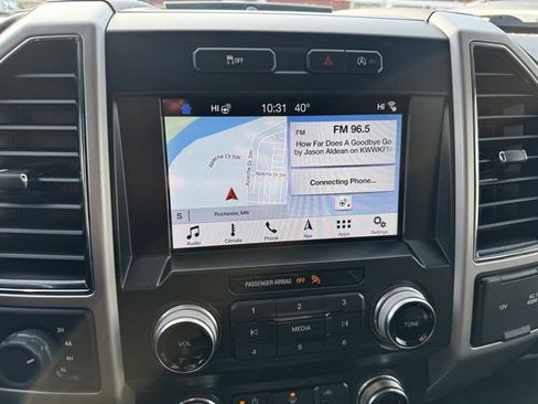 Used 2019 Ford F150 Lariat w/ Equipment Group 502A Luxury image 3