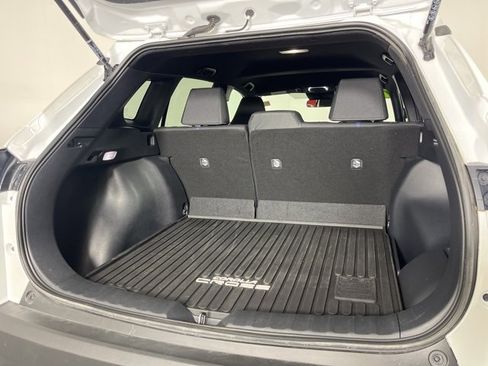 Certified 2024 Toyota Corolla Cross SE image 18