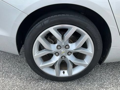Used 2018 Chevrolet Impala Premier FWD image 12