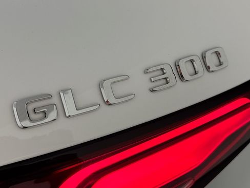 Certified 2026 Mercedes-Benz GLC 300 image 10