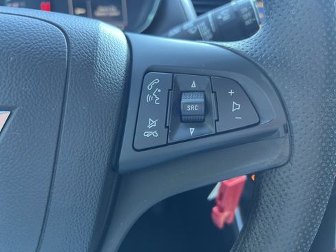 Used 2018 Chevrolet Trax LS image 22