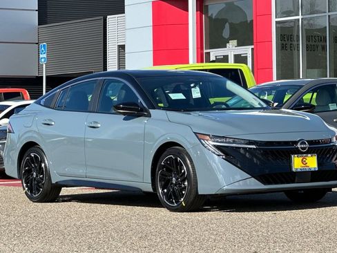 New 2026 Nissan Sentra SR w/ SR Premium Package image 2