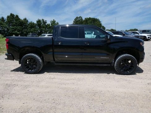 New 2026 Chevrolet Silverado 1500 High Country w/ Midnight Edition AWD/4WD image 3