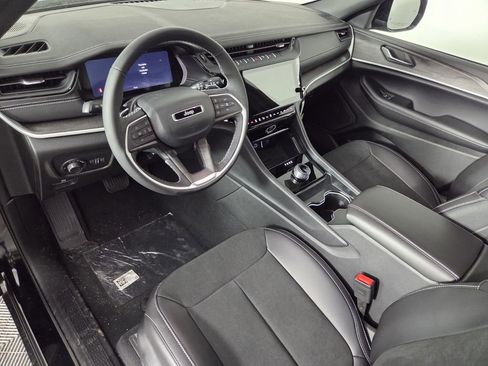 New 2026 Jeep Grand Cherokee Altitude RWD image 12