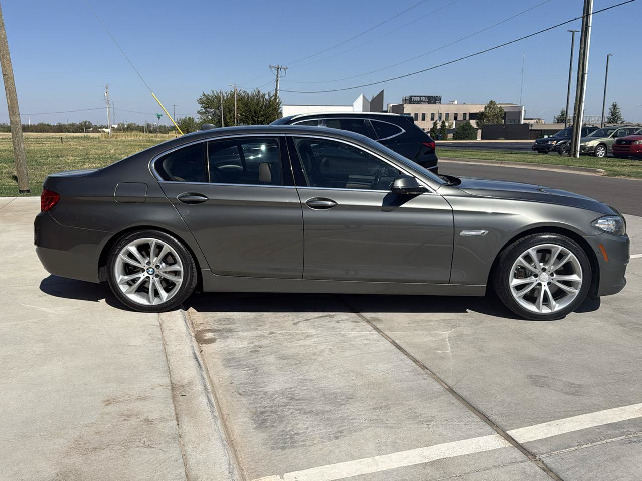 Used 2014 BMW 535i xDrive Sedan AWD/4WD image 9