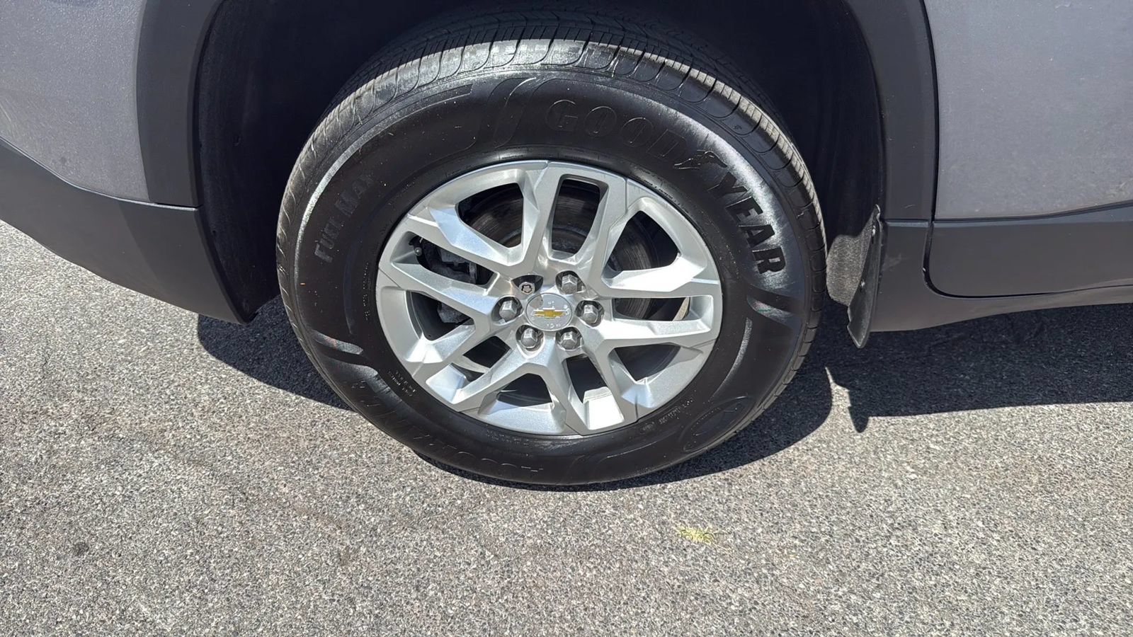 Used 2019 Chevrolet Traverse LT AWD/4WD image 3