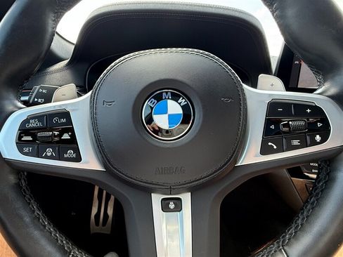 Used 2023 BMW M550i xDrive w/ Executive Package AWD/4WD image 19