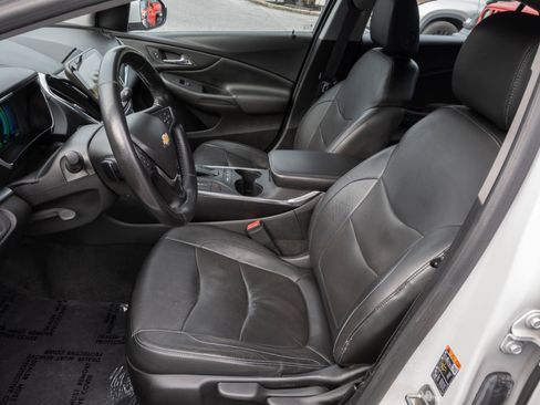 Used 2018 Chevrolet Volt Premier image 15
