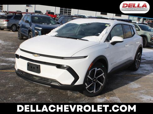 New 2026 Chevrolet Equinox EV LT image 1