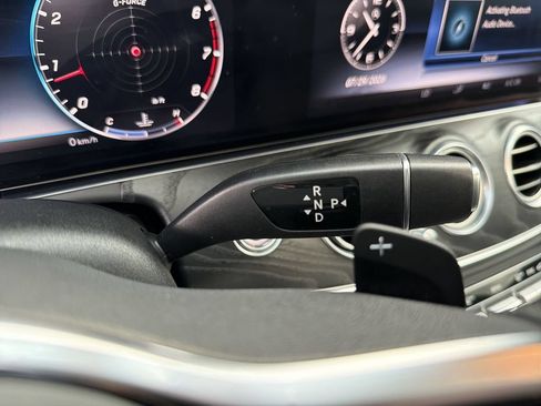 Used 2019 Mercedes-Benz E 300 4MATIC image 25
