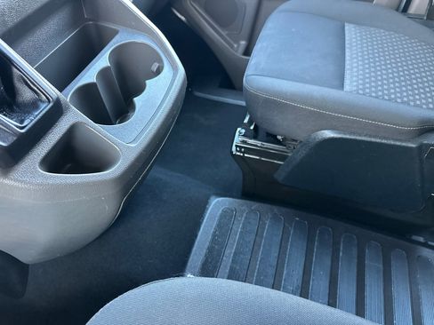 Used 2022 Ford Transit 350 XLT image 32