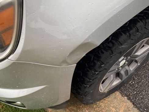 Used 2018 Chevrolet Colorado W/T w/ Custom Special Edition image 8