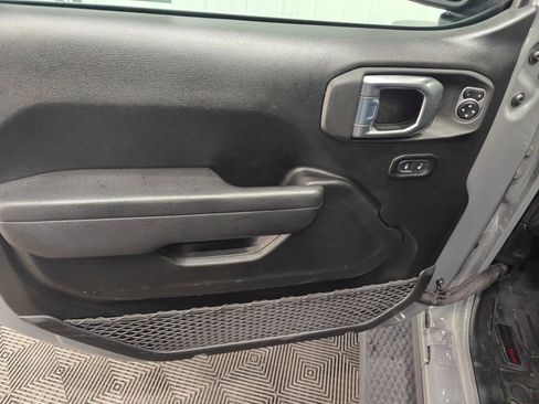 Used 2022 Jeep Wrangler Unlimited Sport S image 46