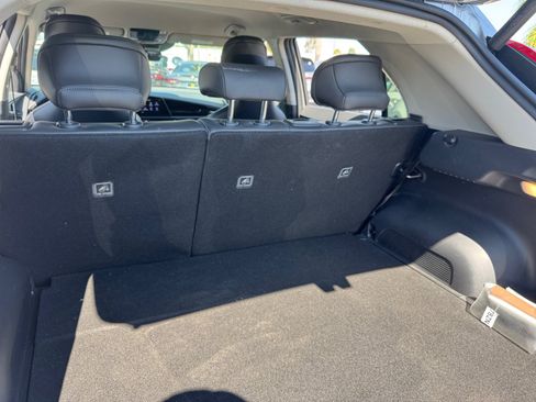 Used 2025 Kia Niro Wind FWD image 17