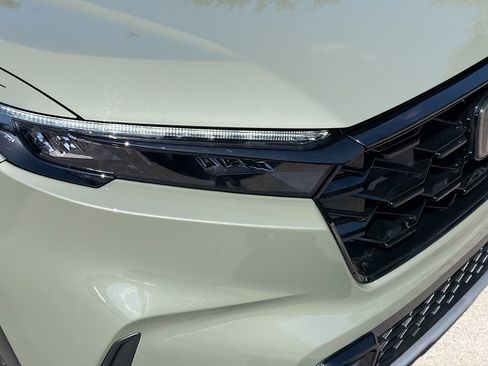 Used 2026 Honda CR-V TrailSport image 33