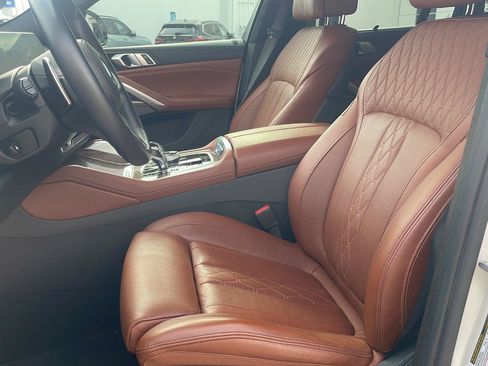Used 2021 BMW X6 M50i w/ Executive Package AWD/4WD image 2