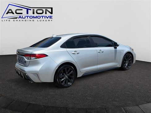 Used 2023 Toyota Corolla SE image 8