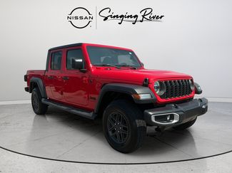 Used 2025 Jeep Gladiator Sport AWD/4WD video 1
