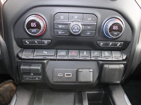 Used 2020 Chevrolet Silverado 2500 High Country w/ Z71 Off-Road Package image 29