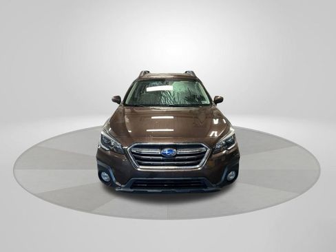 Used 2019 Subaru Outback 2.5i Premium image 2