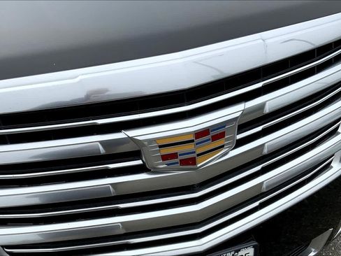 Used 2019 Cadillac Escalade Platinum image 32