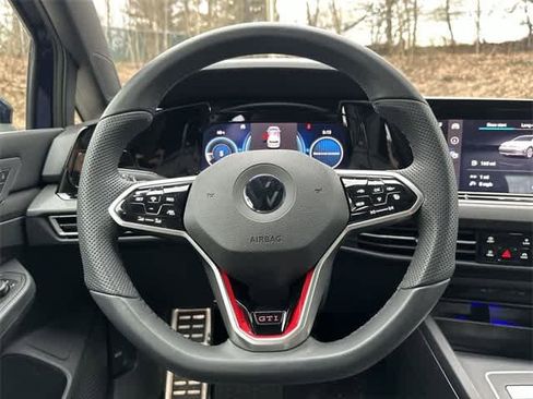 Used 2022 Volkswagen GTI Autobahn image 8
