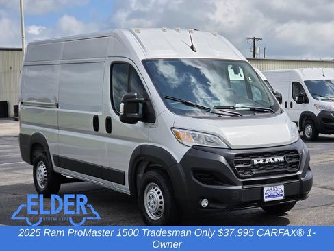Used 2025 RAM ProMaster 1500 w/ Convenience Group FWD image 1
