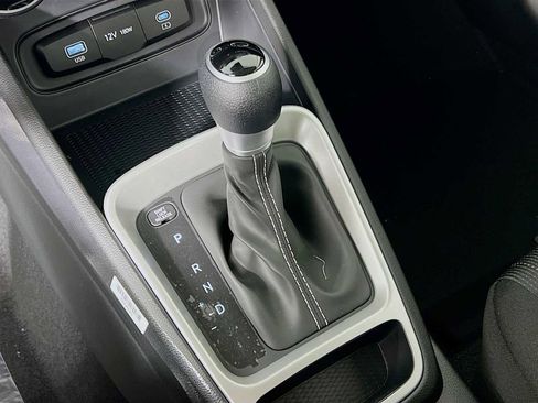 New 2026 Hyundai Venue SE FWD image 12