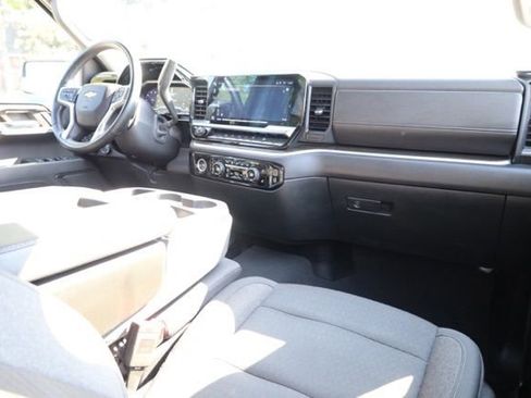 Used 2024 Chevrolet Silverado 1500 LT w/ Protection Package image 33